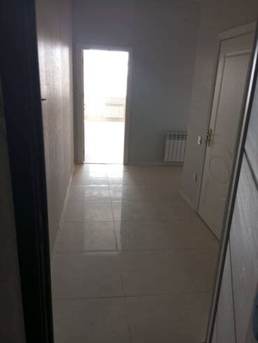 ilkin ödənişi 10000 olan evlər: 2 otaqlı, Yeni tikili, 60 kv. m — 4