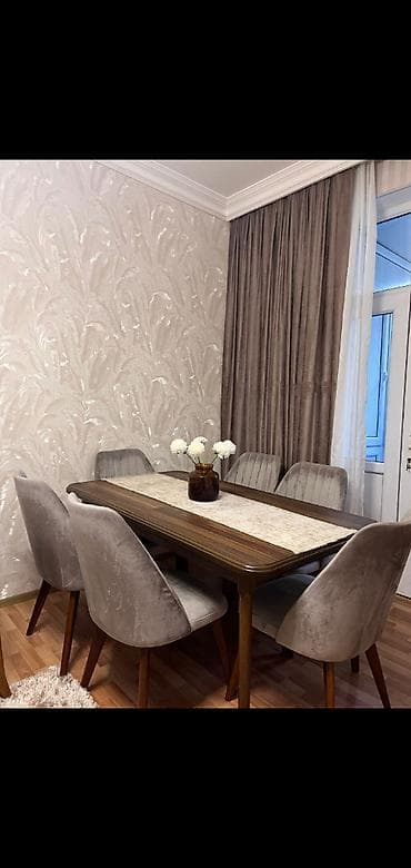 stulllar: 800 AZN* Masa dəsti satılır Mehri * Yeni kimidir, çox az istifadə — 1