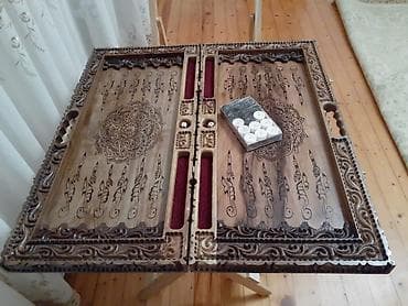 Yendi temiz qoz agacinann el iwdii