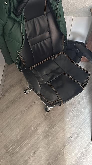 Təkərli, Qolları tənzimlənmir, Süni dəri