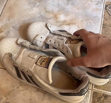 krosofka: Adidas Superstar (ağ/qara) idman ayaqqabısı - Model: Adidas — 2