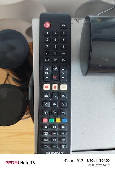 kabel baraban: SUNNY Smart Televizor + pult - Ekran: Böyük ölçülü düz ekran (divara — 1