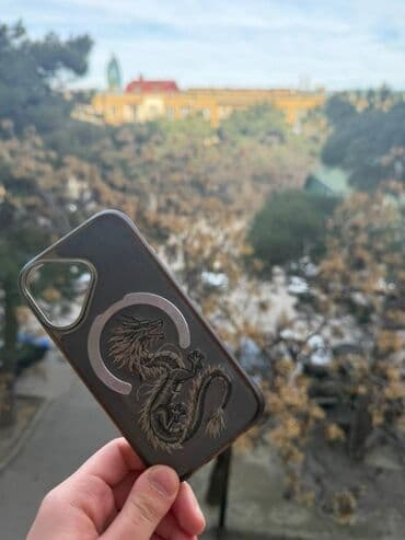 Bentley: IPhone 16, 128 GB — 8