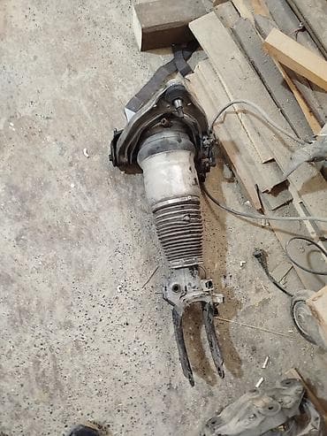 Системы освещения: Porshce Cayene,Audi,Tuareg üçün orijinal pnevmalar satılır.Heç bir — 2