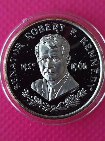 Məhsul: Yubiley xatirə medal/moneta – “Senator Robert F. Kennedy” -