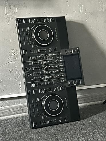 denon dj: Denon DJ SC Live 4 — 4 kanal/2 deck DJ kontroller. Xüsusiyyətlər: - — 1