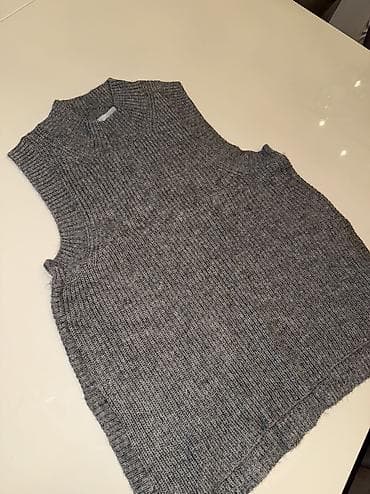 Her biri ferqli firlalardi cox munasib qiymete satilir az geyinilib — 4