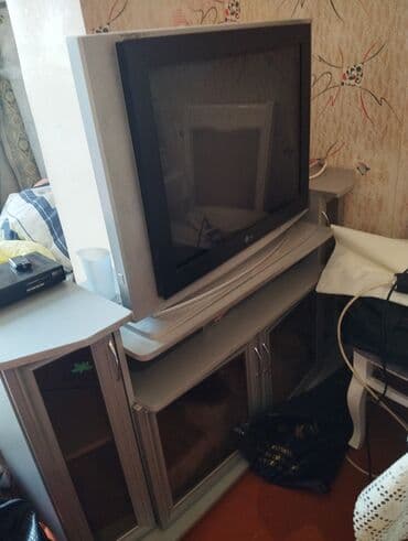 ikinci el telvizor: Atlıq ilə bir yerdə satılır — 1