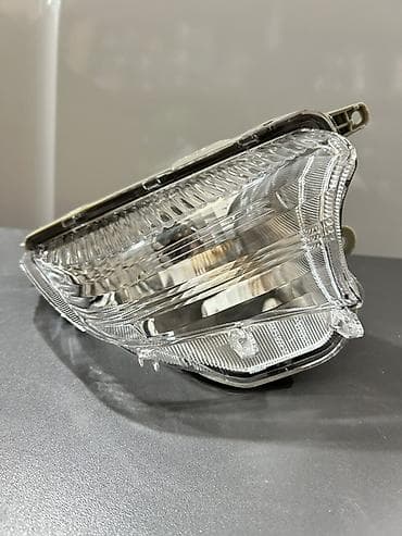 dönmə işığı: Sağ ön, Toyota Aqua, Yeni — 1