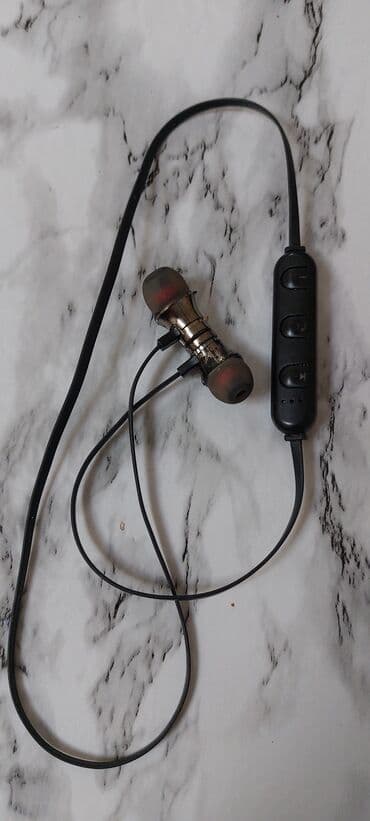 ремонт наушников бишкек: Б/у Беспроводные (Bluetooth) Наушники, A4Tech, цвет - Черный — 1