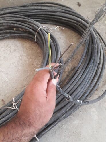 Kabel ici qalın 4 jilalı ici mis möhkəm kabel yer altıda cəkmək olar