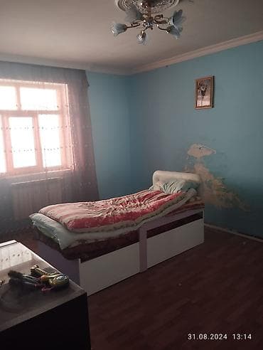 ev axtaranlar: Geniş və işıqlı mənzil təqdim olunur. Böyük zalı, hündür tavanı və — 4