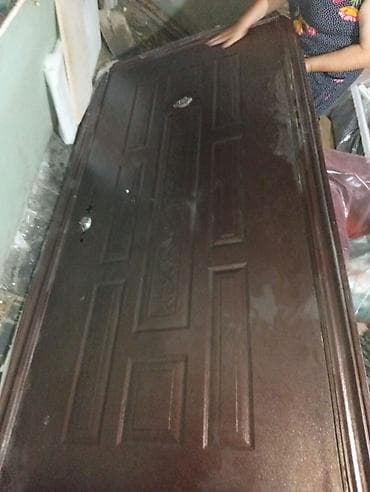 Metall giriş qapısı Real alıcıya endirim var və işlənməmiş qapıdır — 3