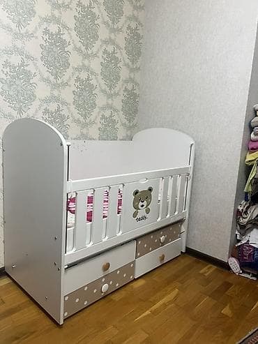beşik: Uşaq beşiyi – “Teddy” dizaynlı, ağ rəng. - Material: MDF/laminat səth — 1