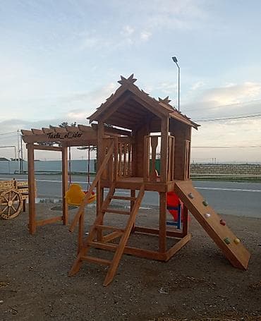 soya mumu: Uşaqlar üçün taxta oyun kompleksi - Tərkib: taxta oyun evi (üstü — 1