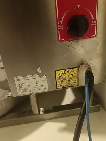 kabab bişirən: Salam yaxsi vezyetdedi her seyi isleyir — 8