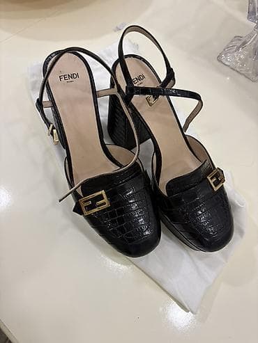 Босоножки, сандалии, шлепанцы: Original Fendi Roma qadın sandaleti - Model: Qalın hündür dabanlı — 2
