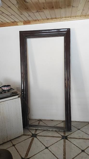 Tavan: Seyf qapı və qapı çərçivəsi satılır.olculeri eni 95sm uzunluğu 2.5 sm — 2