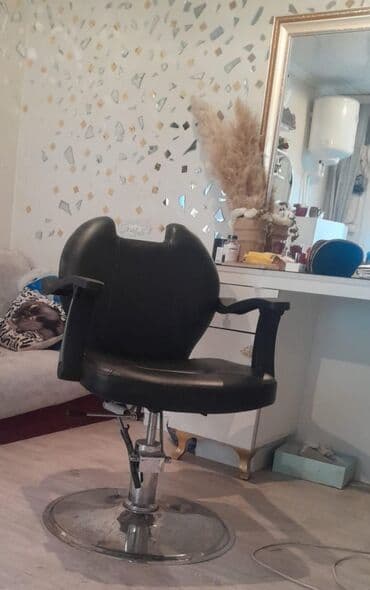 qapi zamoku qiymeti: Peşəkar salon kreslosu - Material: qara rəngli dəri/qeyri-toxucu — 1