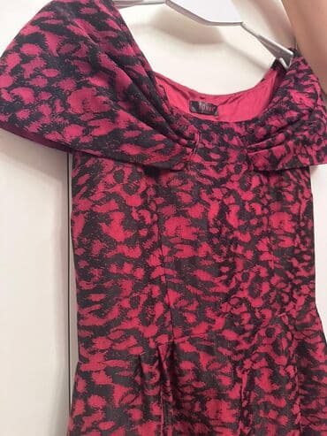 Kurtkalar: ROMAN brand Qırmızı paltar, ziyafət donu
42 Razmer — 2