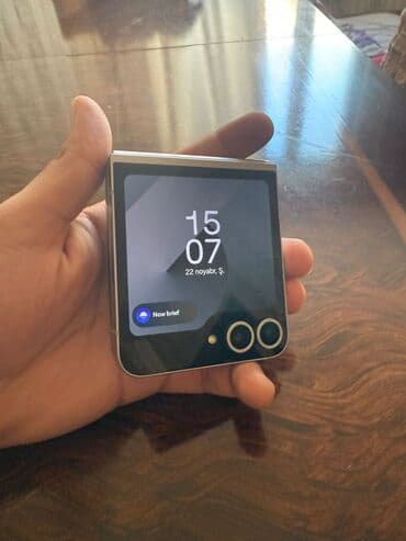 55ru7200 samsung: Samsung Z Flip, 256 GB, rəng - Gümüşü, Sensor, Barmaq izi, Face ID — 1