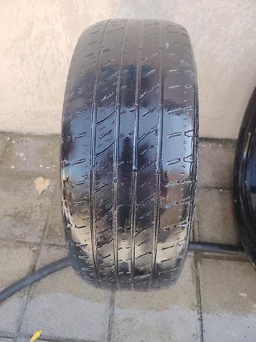 disk kalpaklar: İşlənmiş Şin Kumho 235 / 55 / R 19 — 5
