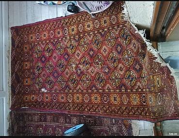 Əl toxunuşlu xalça - Naxış: klassik göllü (oktaqon motivləri), romb