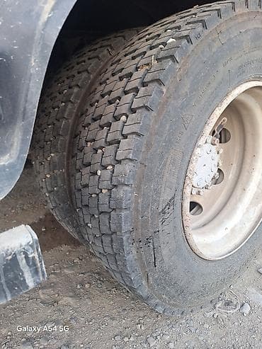 kamaz teker: Yük maşını – qapalı furgon tipli Xüsusiyyətlər:Hzır sürlən maşınbı - — 6