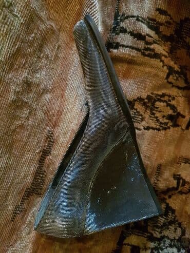 женские шлепанцы на каблуке: Туфли, Размер: 35, цвет - Серебристый, Б/у — 2