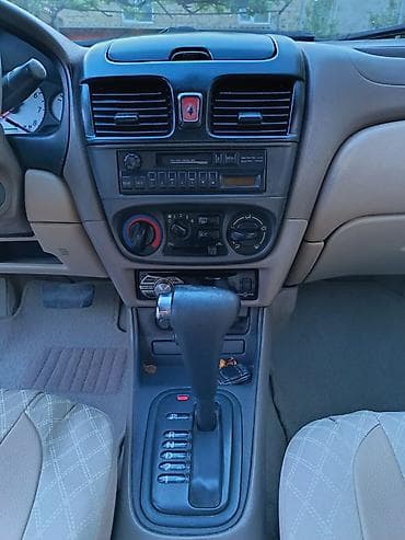 tap az range rover: Nissan Sunny: 1.3 l | 2007 il Sedan — 7