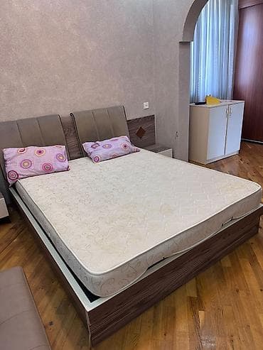 taxd: İşlənmiş, İkinəfərlik çarpayı, Matras ilə, Siyirməsiz — 1
