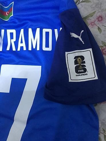 Kişi geyimləri: Real alıcıya bərk endirim olacaq Məhsul: Azərbaycan millisinin futbol — 5