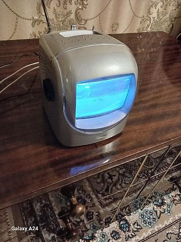 universal pult kodlari: Əla işlək vəziyyətdədir heç bir problemi yoxdur 12 Voltla adapter ilə — 9