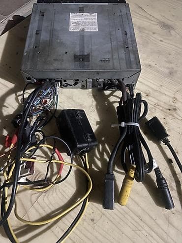 Kenwood KVT-54DVDR avtomobil multimedya mərkəzi - 1-DIN gövdə — 3