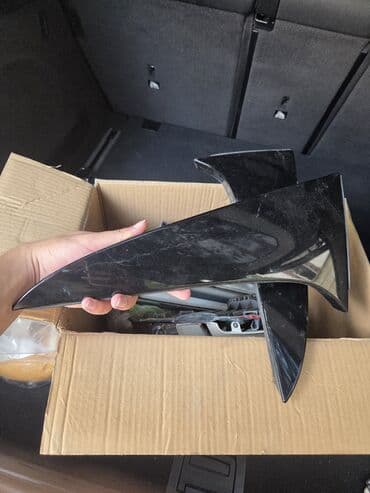 Bmw F15 kuzasının arxa bagaj yan şüşələri,orginaldır m tech-dir