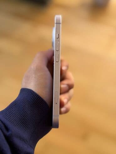 Redmi: IPhone 14, Deep Purple, Qırıq — 1