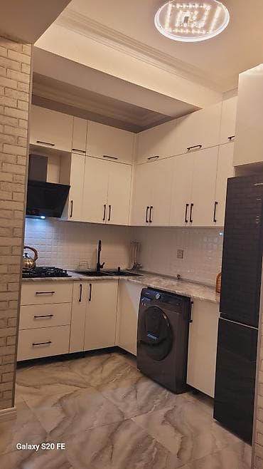 paltar dolab: Mətbəx mebeli dəsti – müasir L formalı dizayn - Rəng: ağ fasadlar — 4