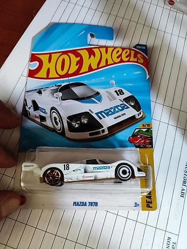 Велосипеды: Hot Wheels kolleksiya modelləri - Formula 1 seriyası: McLaren Formula — 5