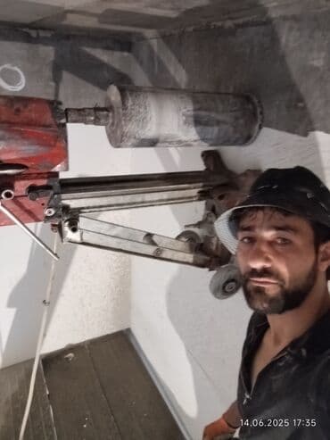 3 eded xoncali taxda qapi lazimdir: #Betonkesme #betondeşmə Beton kubik kərpic - dən kəsim deşim — 13