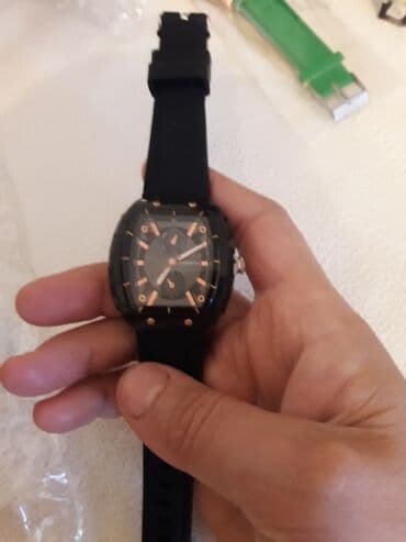charles keith az: Yeni, Qol saatı, Quartz — 19