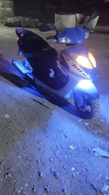 moto 150cc: Skuter – şəhər içi yüngül və qənaətcil nəqliyyat - Korpus: mavi-ağ — 4