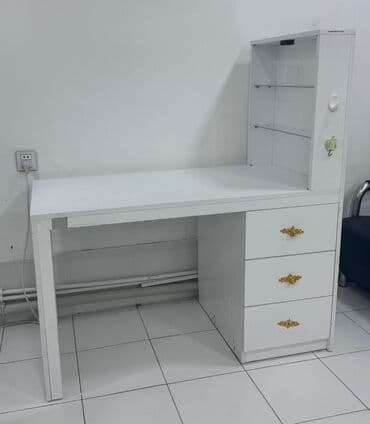salon şkaflari: İşlənmiş, Manikür üçün masa, Güzgüsüz — 1