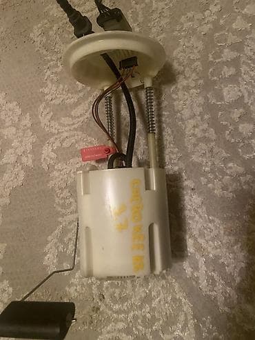 Jeep Cherokee 3.7 üçün yanacaq nasosu komplekti Rusiyadan sifaris