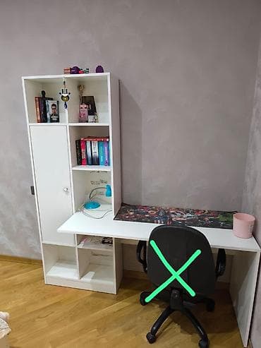 Yazı masası (şkafli) ela veziyetde az işlenib 130 AZN çatdırılma — 1