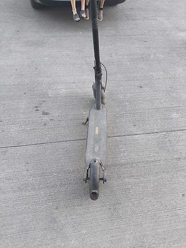 İşlənmiş Elektrik samokat 10", 351 - 500 Vt, 26 - 35 km/s, Ünvandan götürmə, Ödənişli çatdırılma — 5