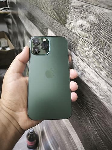 meta quest 2: IPhone 13 Pro, Alpine Green — 2