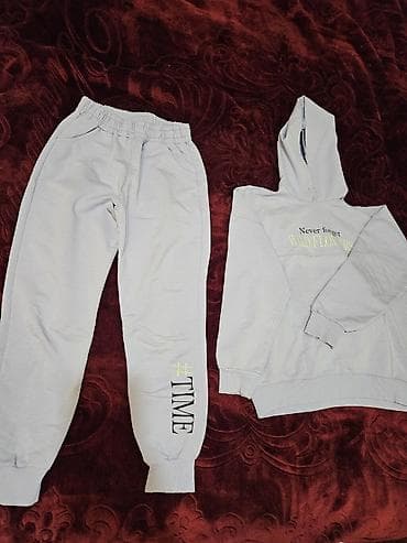 2 yas: Qız uşaqları üçün geyim dəstləri. İçində boy 150 sm (11, 12 yaş) və 60 — 4