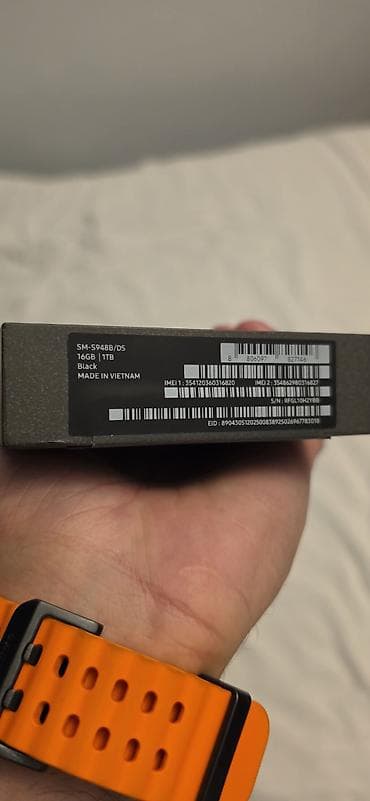 1 tb telefon: Samsung Galaxy S25 Ultra, 1 TB, rəng - Qara, İki sim kartlı — 4