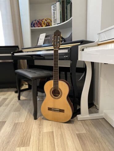 приспособления для гитары: Casme klassik gitara Klassik,akustik,elektron,bass gitara modellərinə — 1