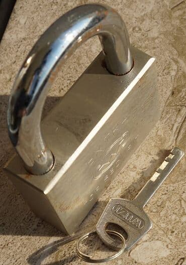 Asma qıfıl Çin istehsalı "Ekstra" qısa asma qıfıl satılır. Ölçüsü 60